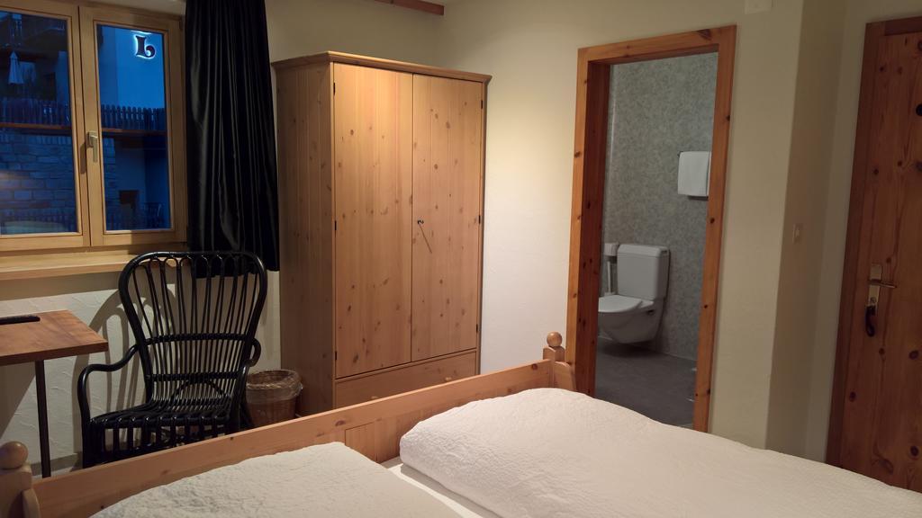 B&B Chasa Arfusch Ardez Buitenkant foto