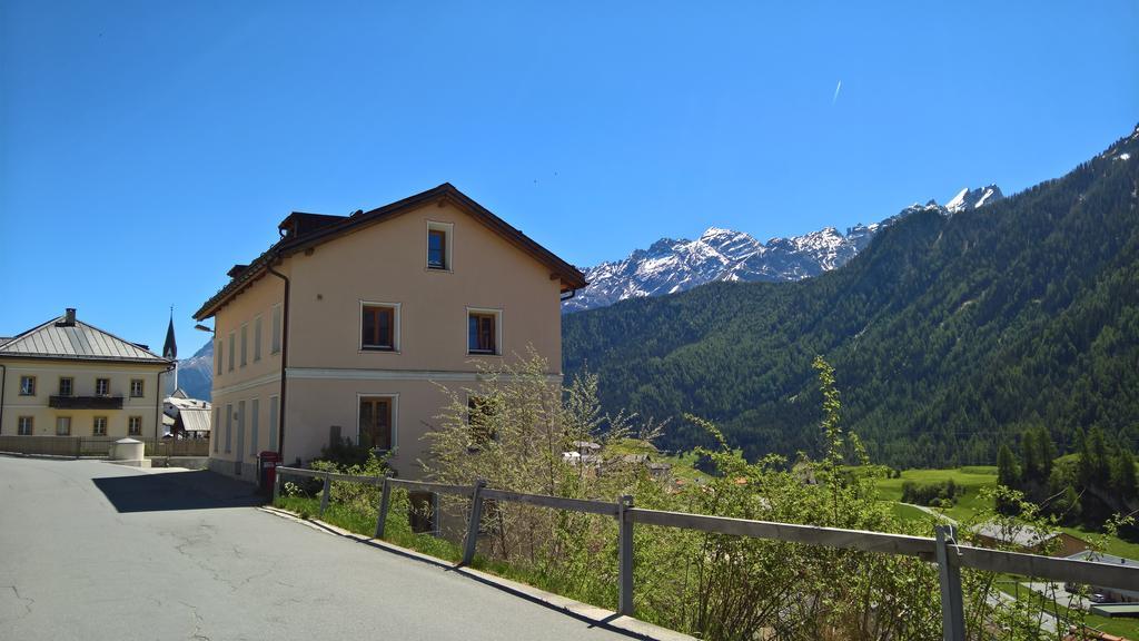 B&B Chasa Arfusch Ardez Buitenkant foto