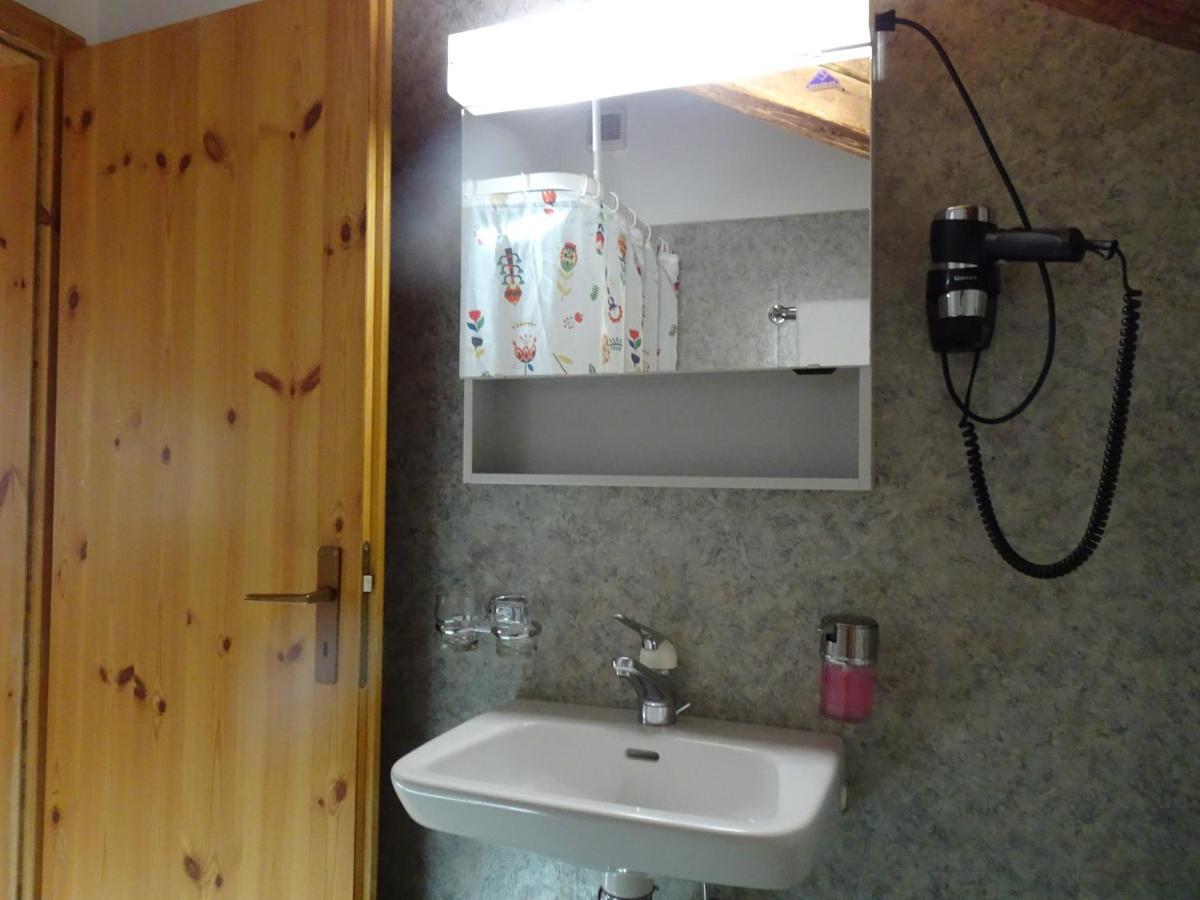 B&B Chasa Arfusch Ardez Buitenkant foto